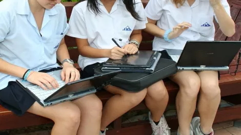 University offers IT course in high schools