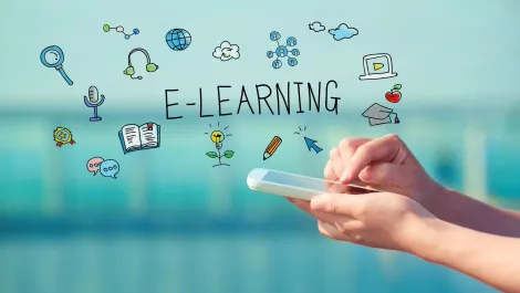 Online courses are a disruptive force for the education sector, study finds